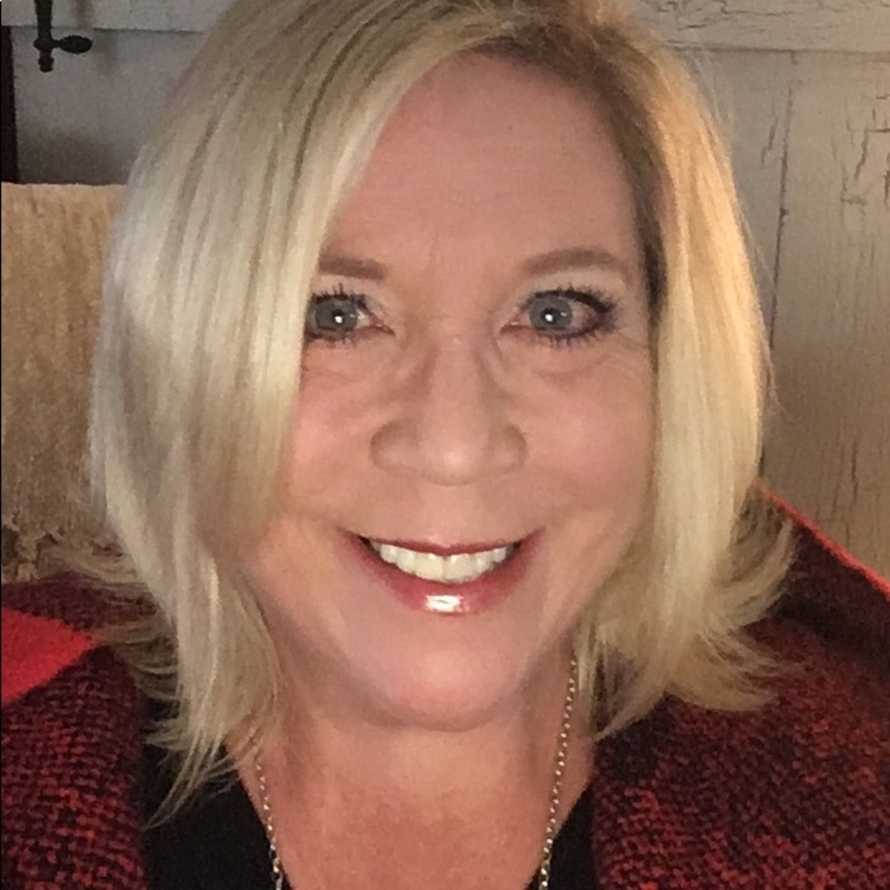 Meet your Posher, Deanna